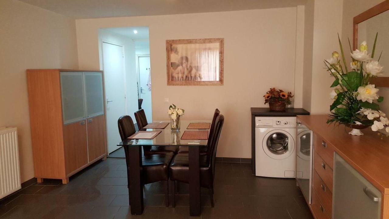 Apartment + Studios Insulinde 提耳堡 外观 照片