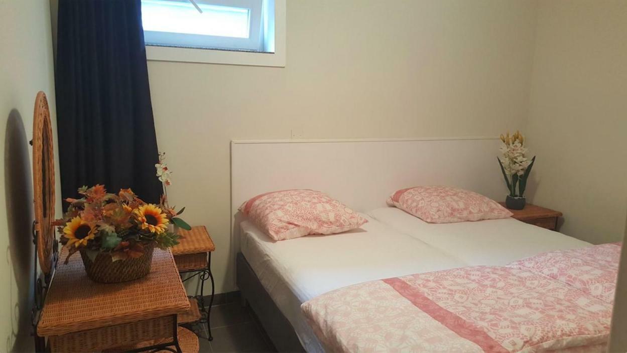 Apartment + Studios Insulinde 提耳堡 外观 照片