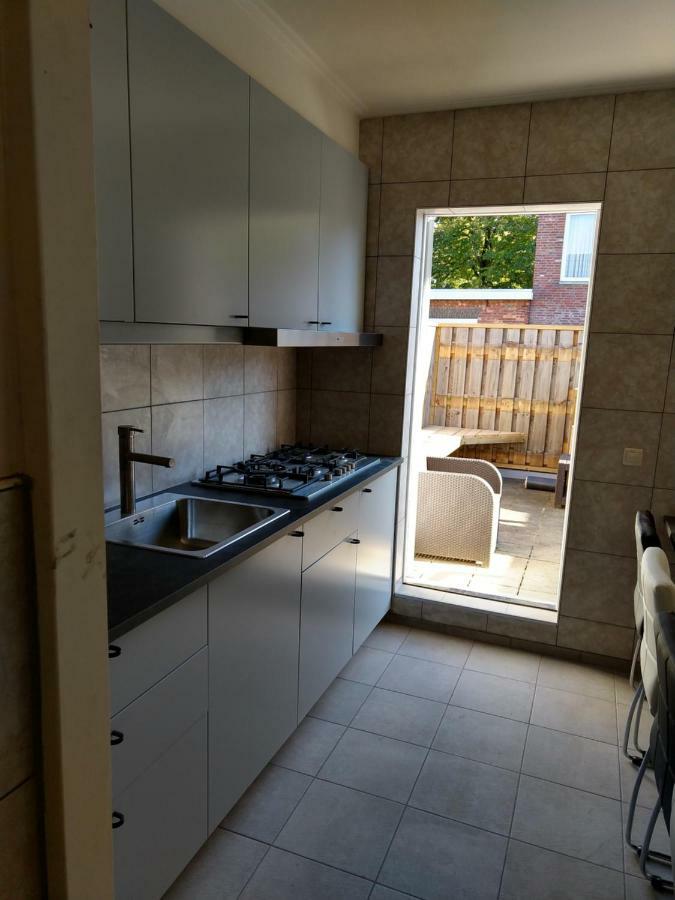 Apartment + Studios Insulinde 提耳堡 外观 照片